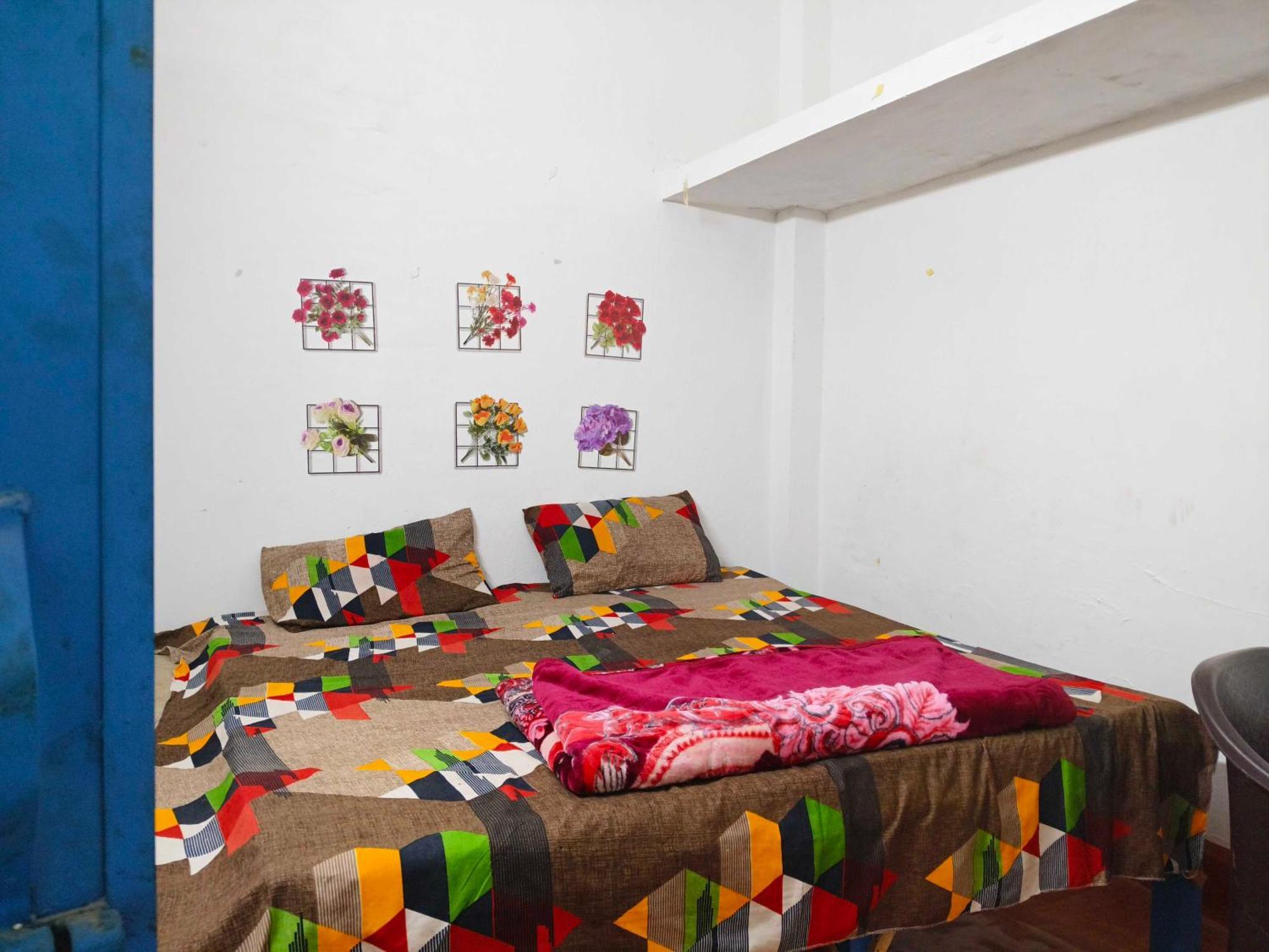 Hotel O Dheeraj Residency Bela Pratapgarh Buitenkant foto