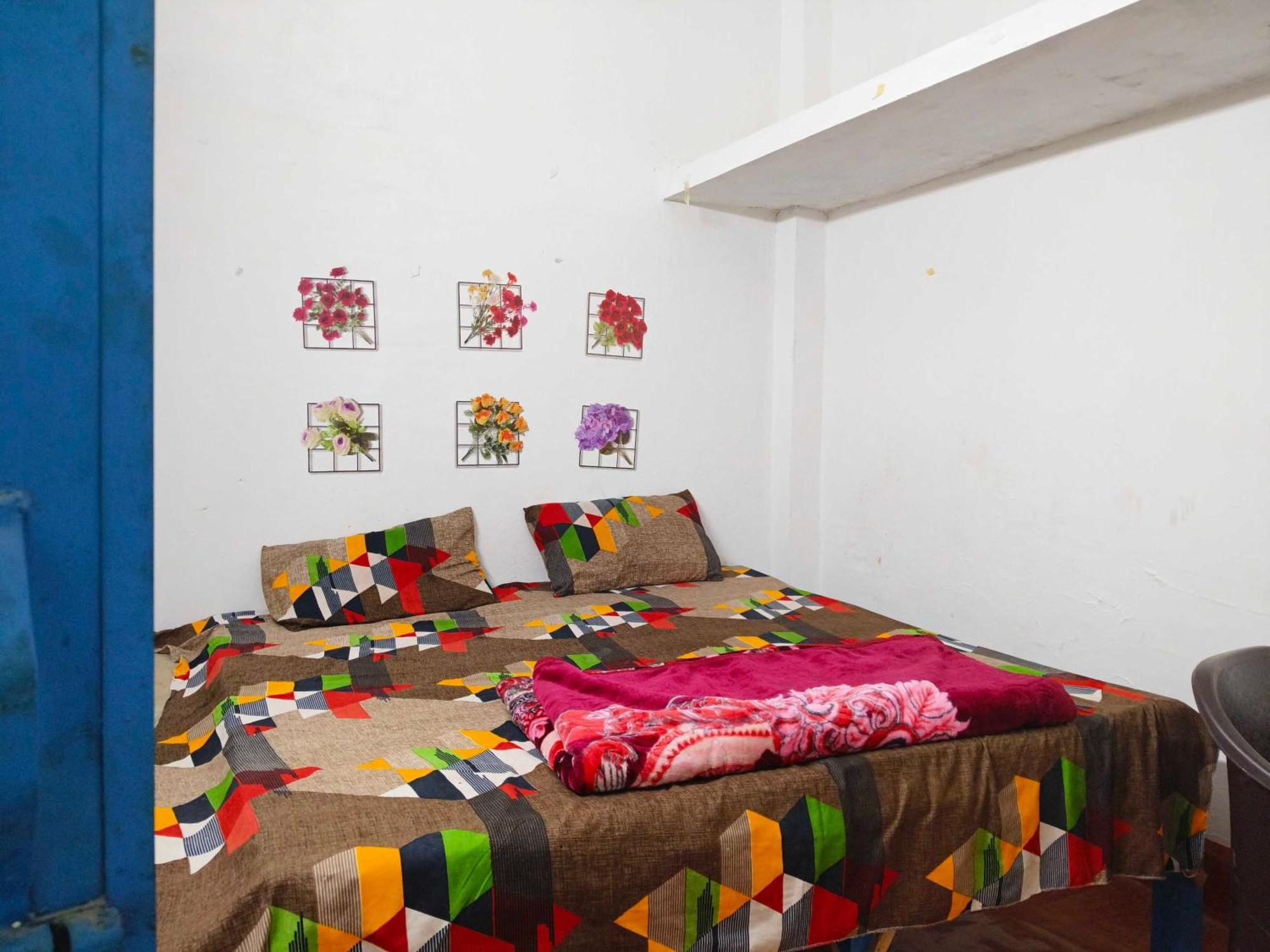 Hotel O Dheeraj Residency Bela Pratapgarh Buitenkant foto
